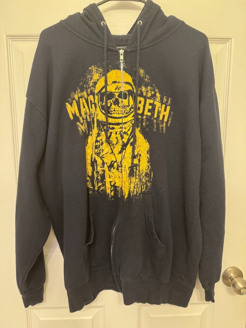 Macbeth Full Zip Hoodie Size XL